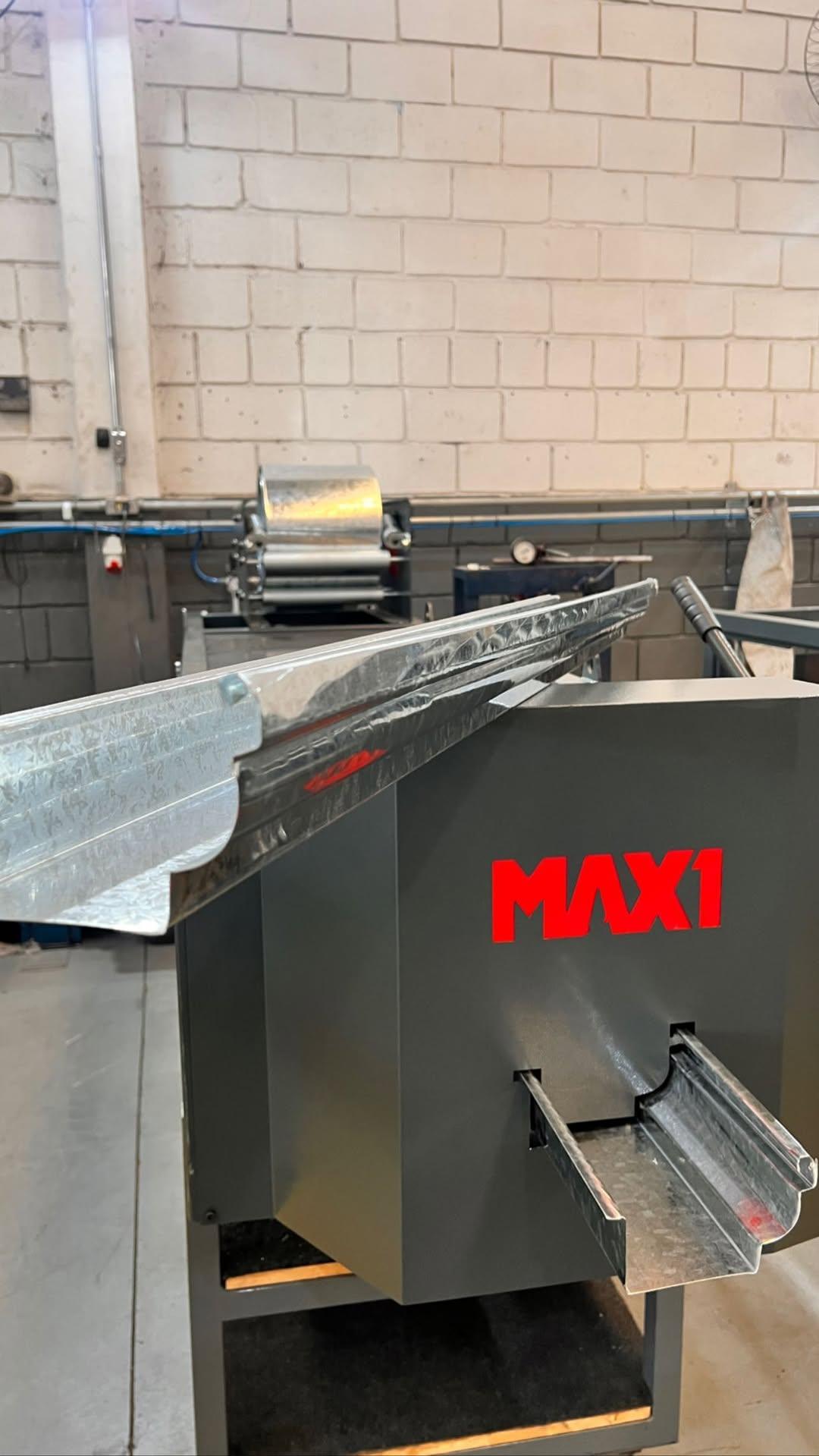 Desenho do perfil produzido — MAX FORCE Escadinha 300